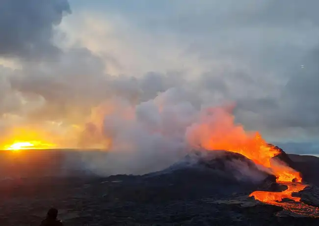 Litla Hrút Volcano: Hiking Tour from Reykjavik, Reykjavík, Iceland, Reykjavik Tickets.