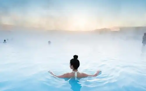 Blue Lagoon: Comfort Admission + Drink, Towel and Mud Mask, Grindavík, Iceland, Reykjavik Tickets.