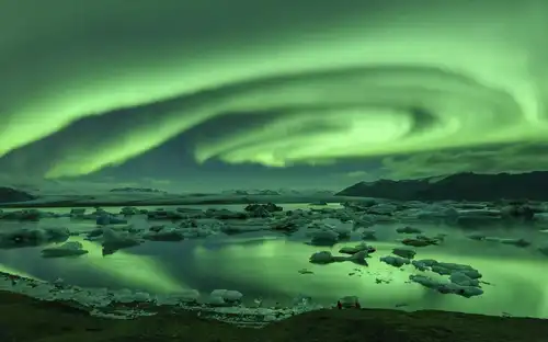Northern Lights: 3-Hr Bus Tour + Transfer, Reykjavík, Iceland, Reykjavik Tickets.