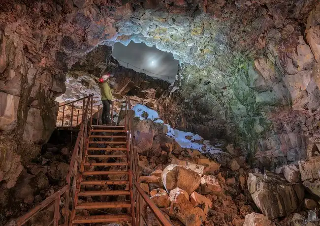 Golden Circle & Lava Tunnel: Day Tour from Reykjavik, Reykjavík, Iceland, Reykjavik Tickets.